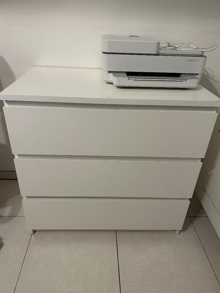 Malm ladekast, Ophalen, Kunststof, 50 tot 100 cm, Zo goed als nieuw