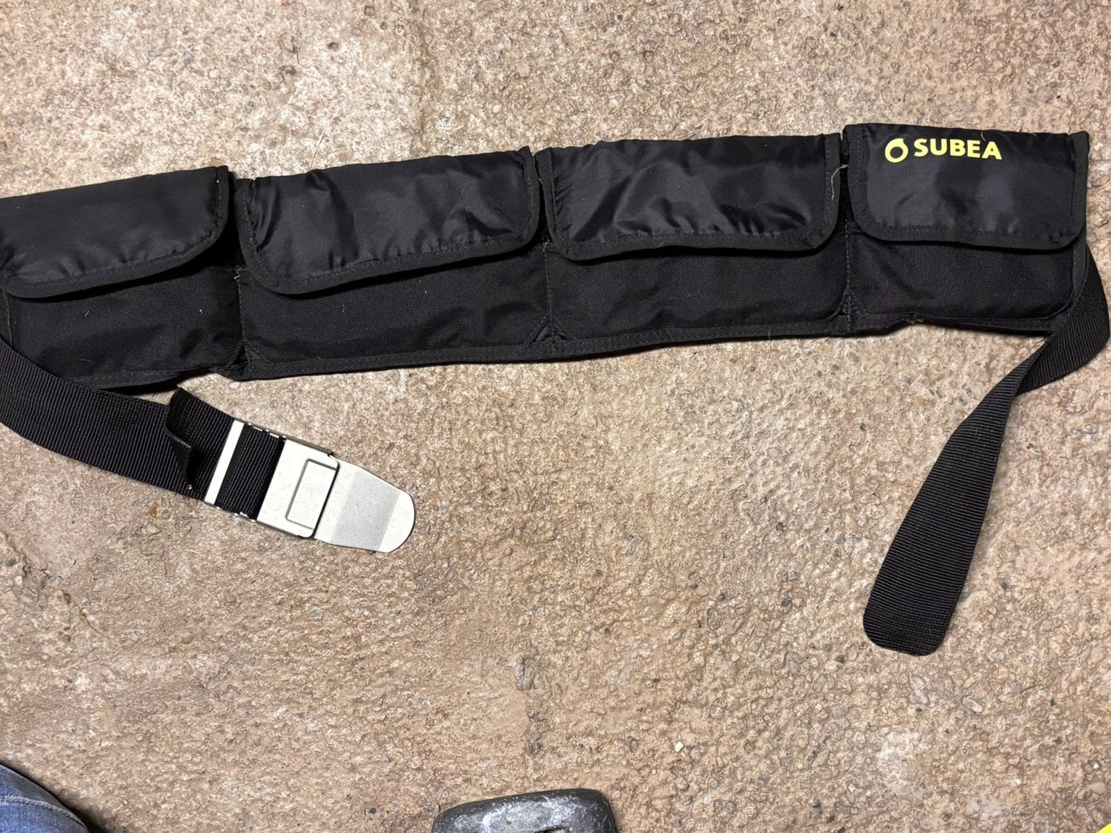 Ceinture de musculation Subea poches,dont 4 kg de plomb, Enlèvement, Comme neuf