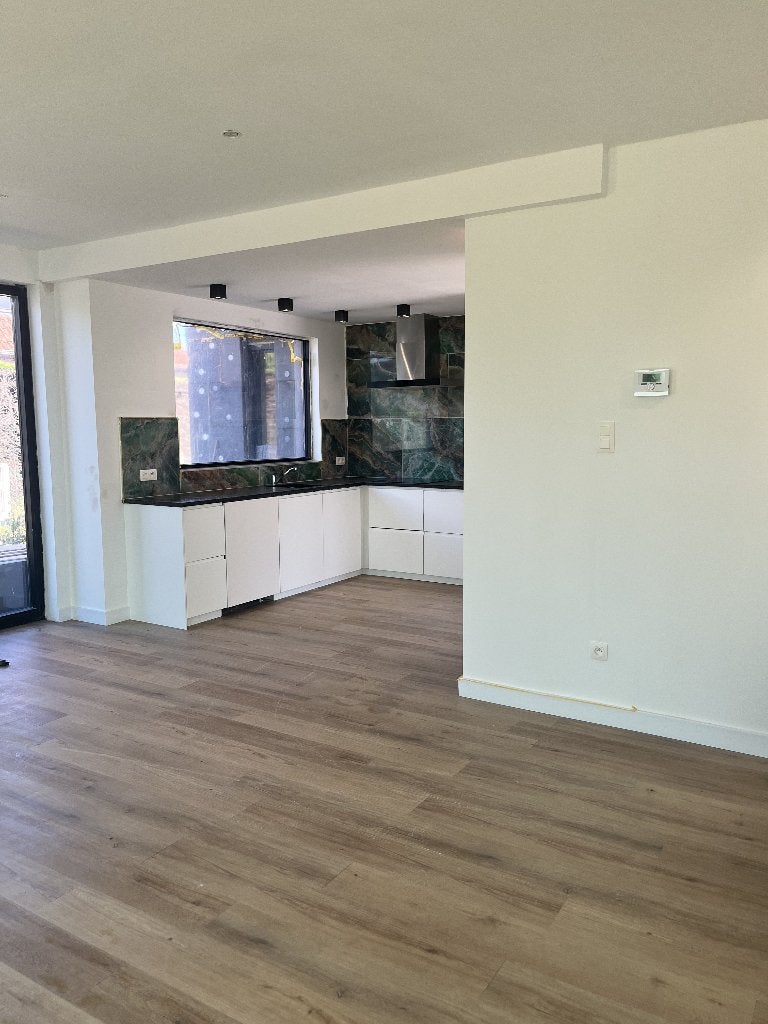 Vernieuwde bungalow met hele grote tuin in Overmere, Immo, Maisons à louer, Province de Flandre-Orientale, 4 pièces, En direct du propriétaire