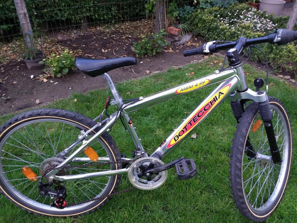 MBT 24 inch, Fietsen en Brommers, Fietsen | Mountainbikes en ATB, Ophalen of Verzenden, Zo goed als nieuw