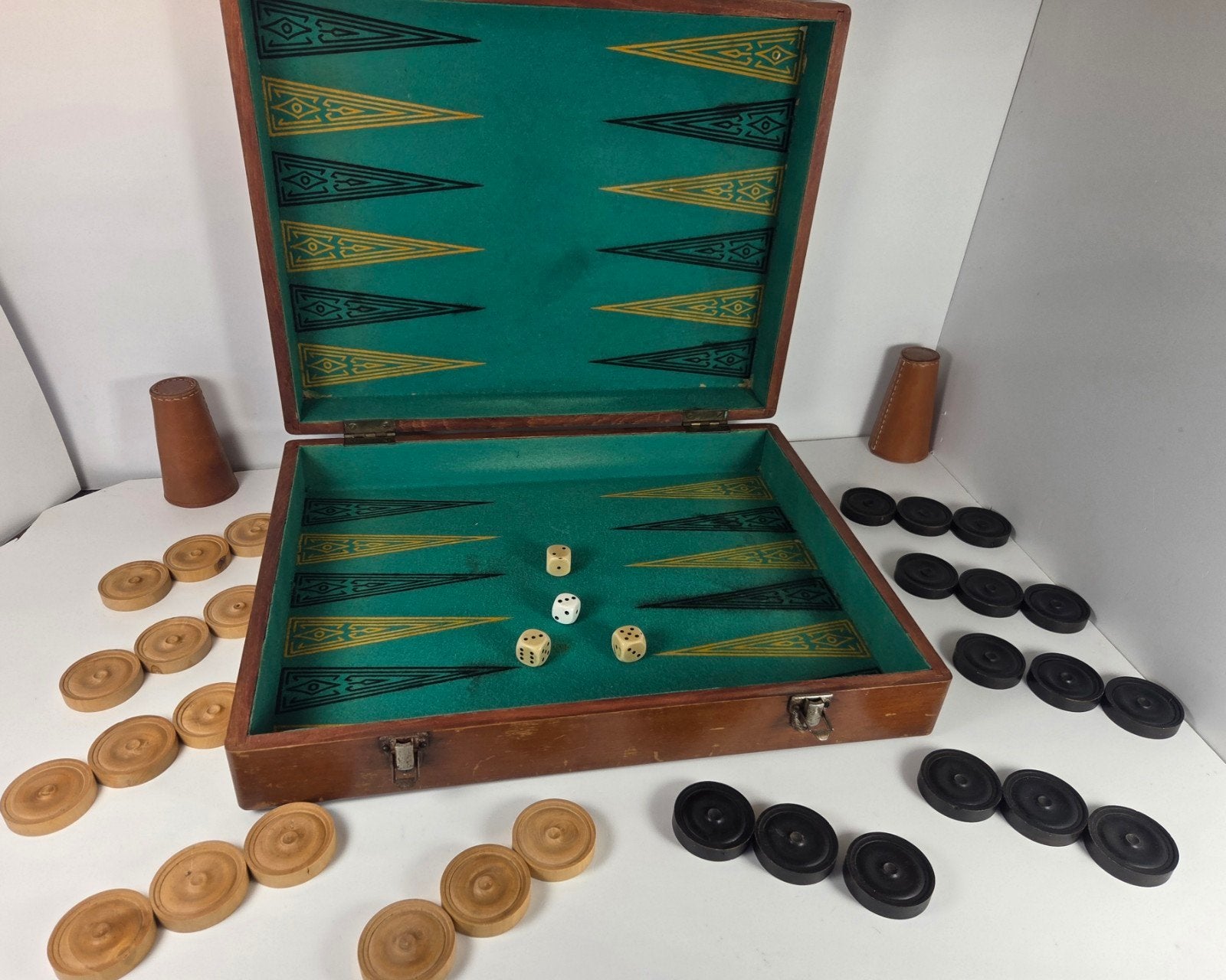 vintage Backgammon, Hobby en Vrije tijd, Gezelschapsspellen | Kaartspellen, Ophalen of Verzenden