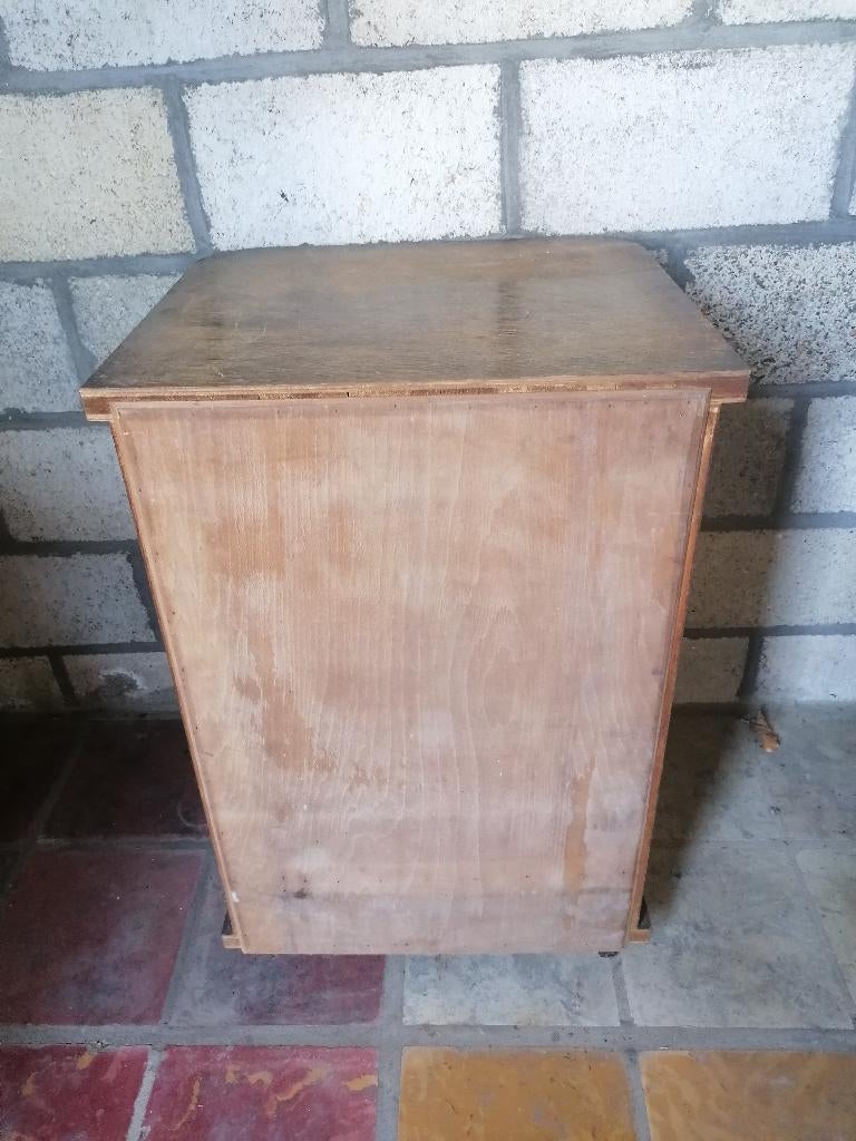 Kastje, Huis en Inrichting, Ophalen, Overige materialen, Minder dan 50 cm, Gebruikt