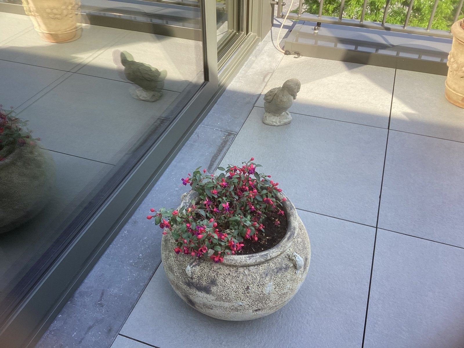 Vase Volcano, Rond, Pierre, Comme neuf, 30 à 60 cm