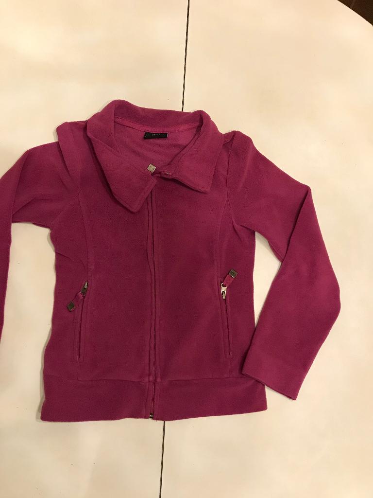 Vestje - maat 134/140, Enfants & Bébés, Vêtements enfant | Taille 134, Enlèvement ou Envoi, Fille, Pull ou Veste