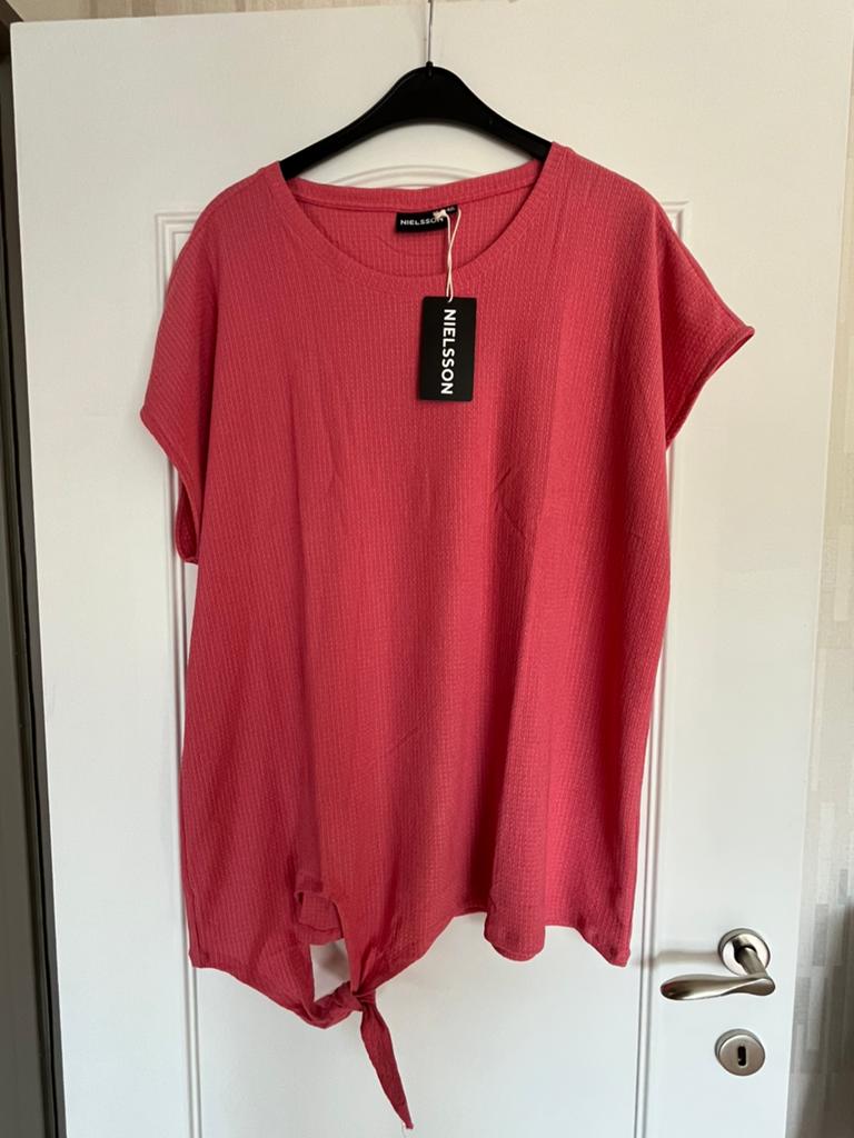 T- shirt nielson maat 4xl nieuw, Kleding | Dames, Grote Maten, Ophalen of Verzenden, Zo goed als nieuw