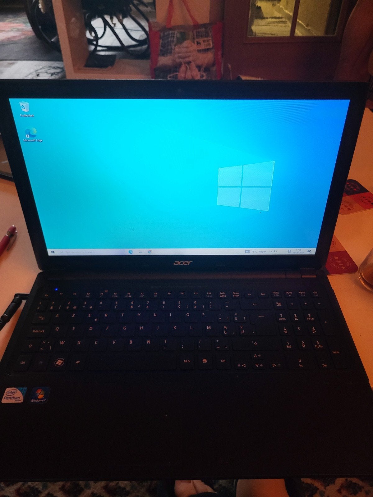 L'ordinateur portable Acer fonctionne parfaitement, Informatique & Logiciels, Ordinateurs portables Windows, HDD, Comme neuf, Azerty
