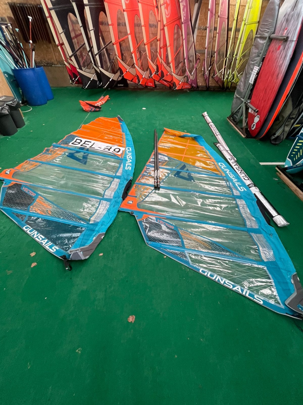 Gunsails vector set 6.3 & 7.1 inclusief mast, Enlèvement, Utilisé, Gunsails, Mât