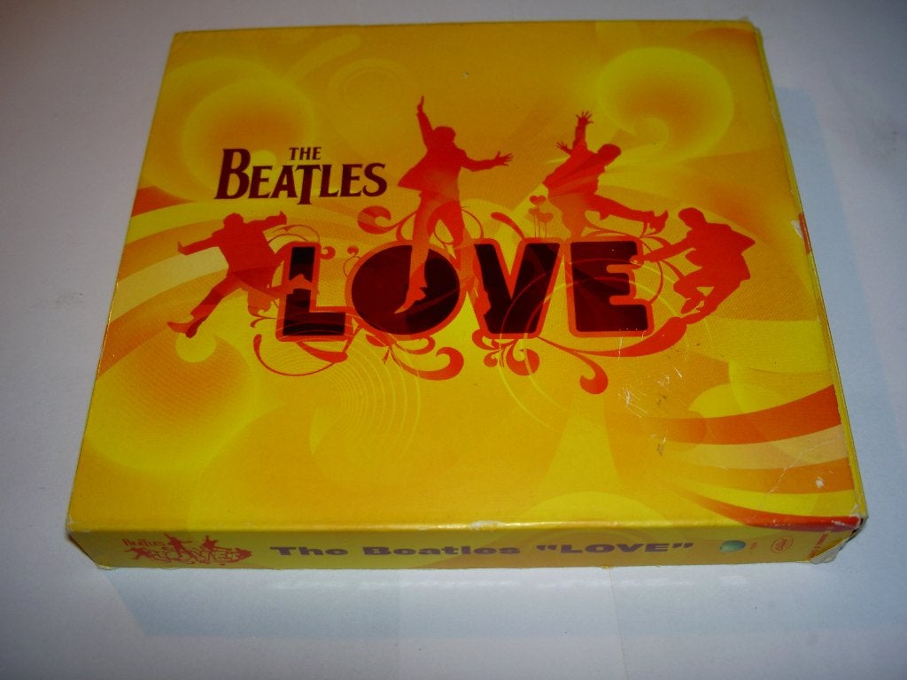 CD The Beatles — Love, Enlèvement ou Envoi, Utilisé, Comprend un DVD