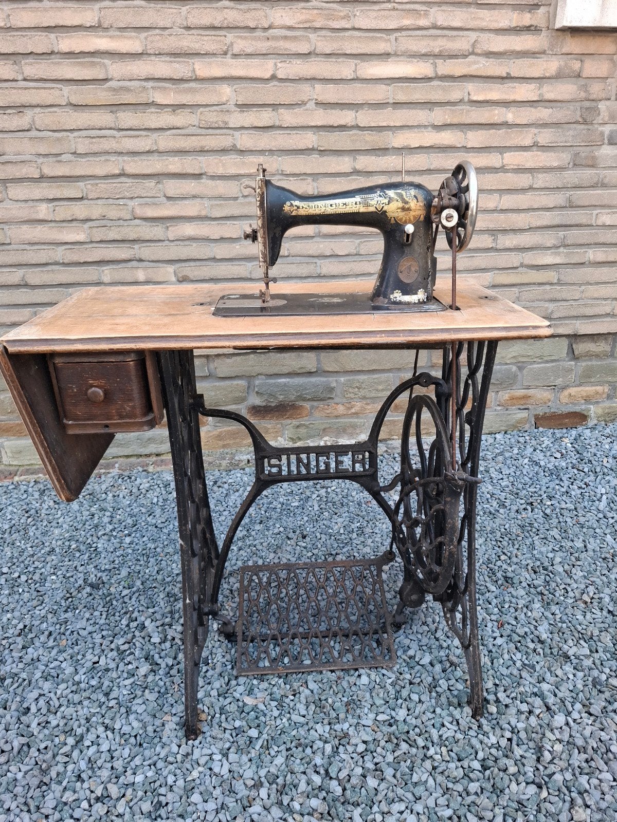 Originele Singer naaimachine, Enlèvement