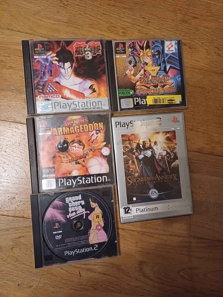 Lot de jeux playstation 1 et 2 tekken worms yu gi oh, Games en Spelcomputers, Games | Sony PlayStation 1, Gebruikt, Ophalen of Verzenden