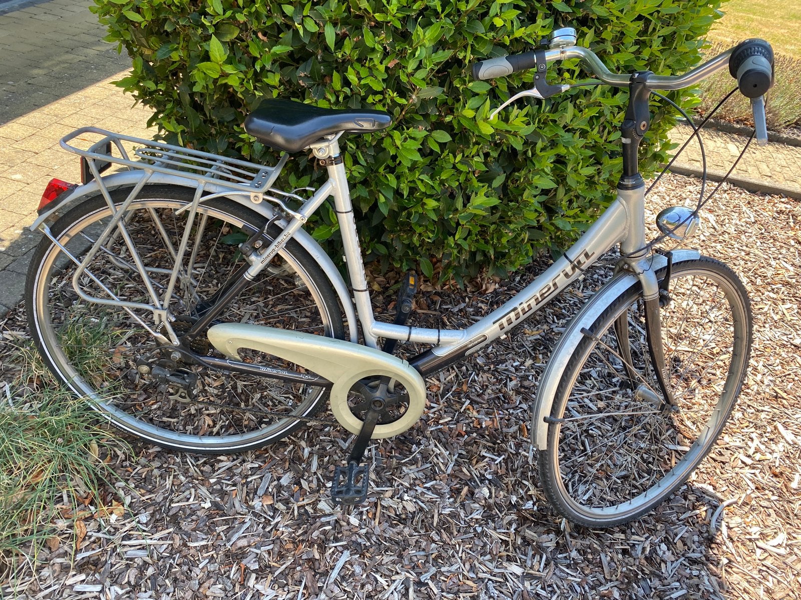 Damesfiets van Minerva, Enlèvement, Utilisé