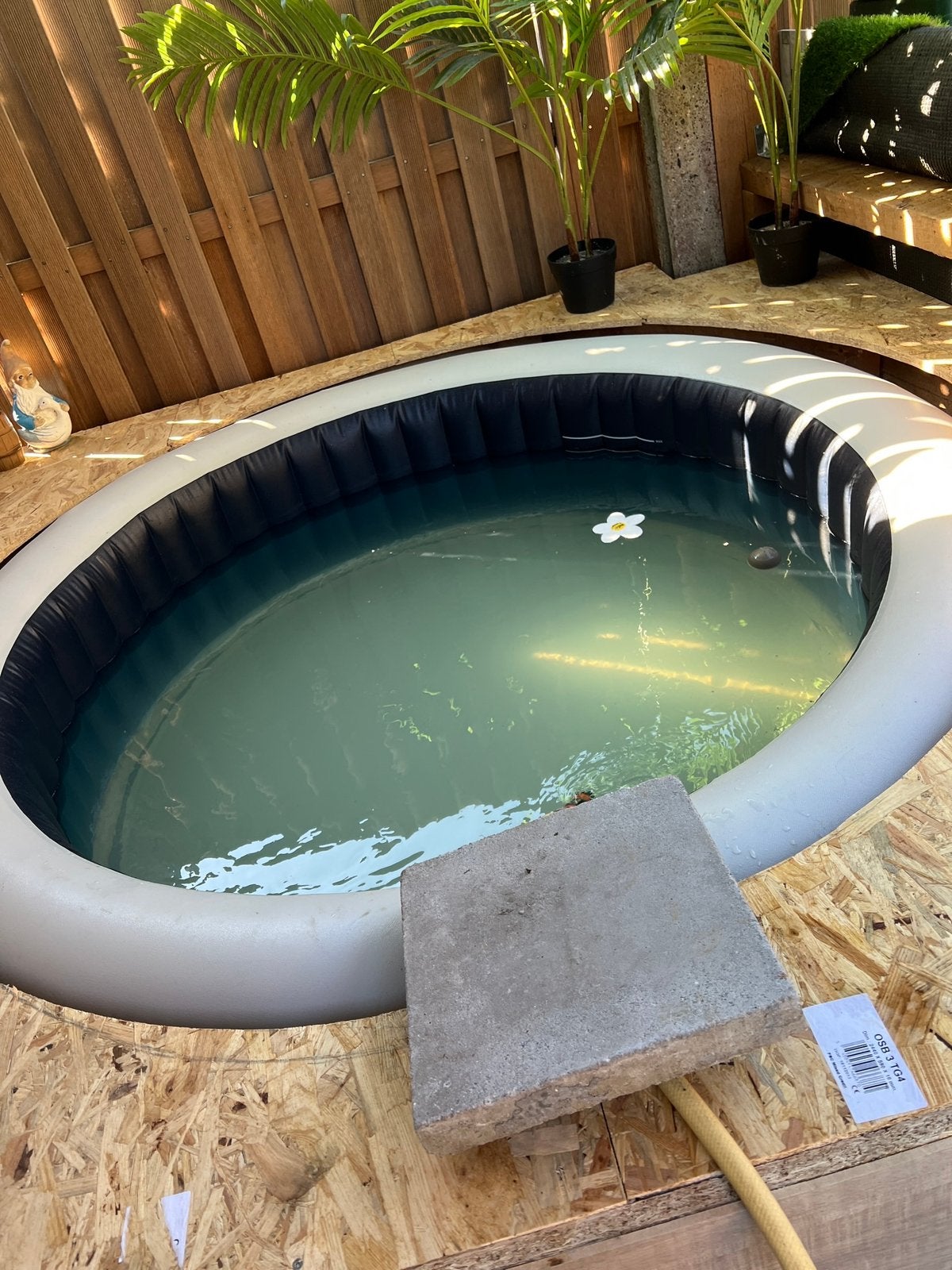 Intex yacuzzi spa, Jardin & Terrasse, Bains à remous et Spas, Enlèvement, Utilisé, Pompe, Gonflable