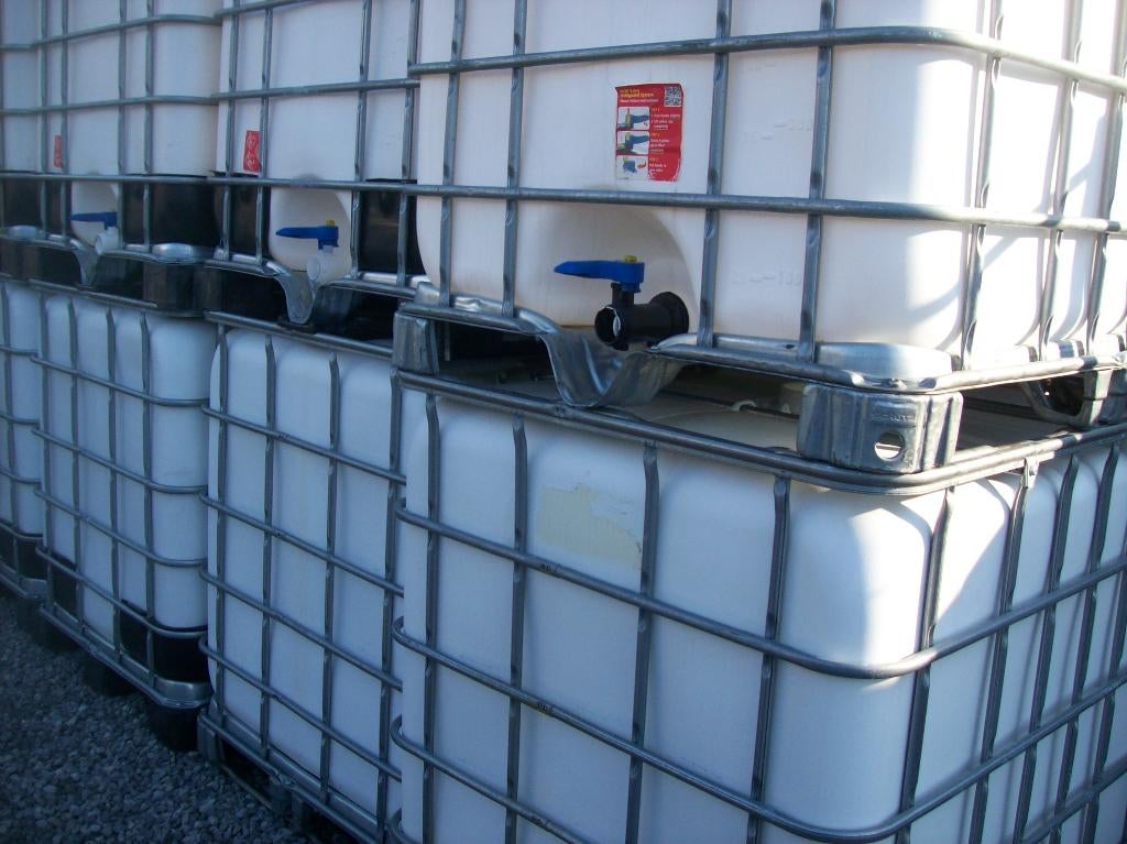 gereinigde ibc containers 1000l met kraan, Tuin en Terras, Ophalen, Kunststof, Gebruikt, Met kraantje