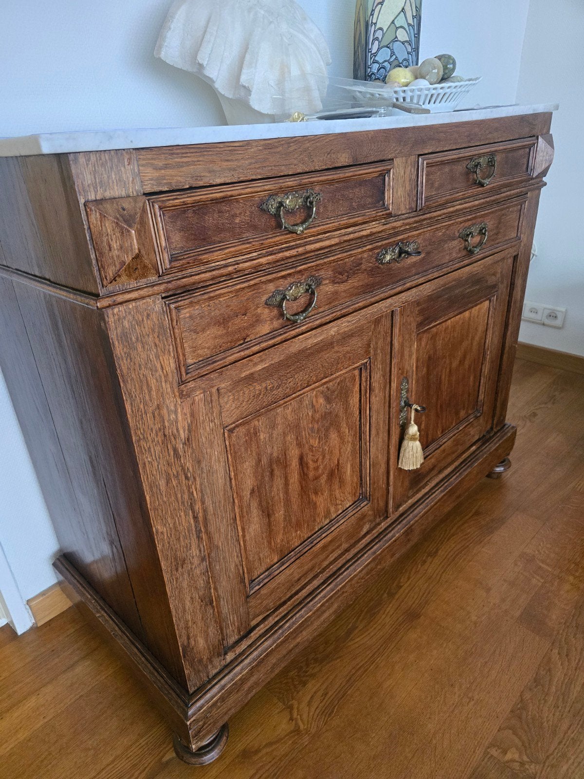 vintage kast met marmeren blad, Ophalen
