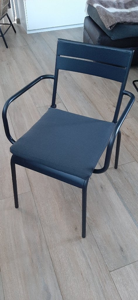 6 tuinstoelen met kussen, Ophalen, Zo goed als nieuw