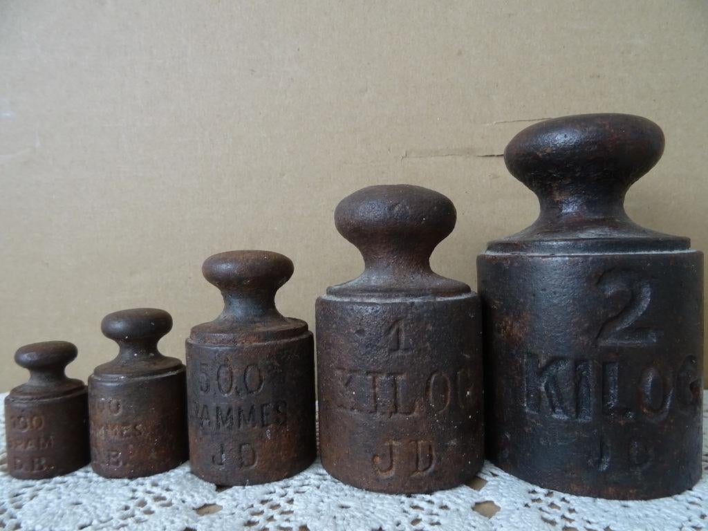 Ensemble de poids anciens poids anciens en fonte 1850, Antiquités & Art, Enlèvement ou Envoi
