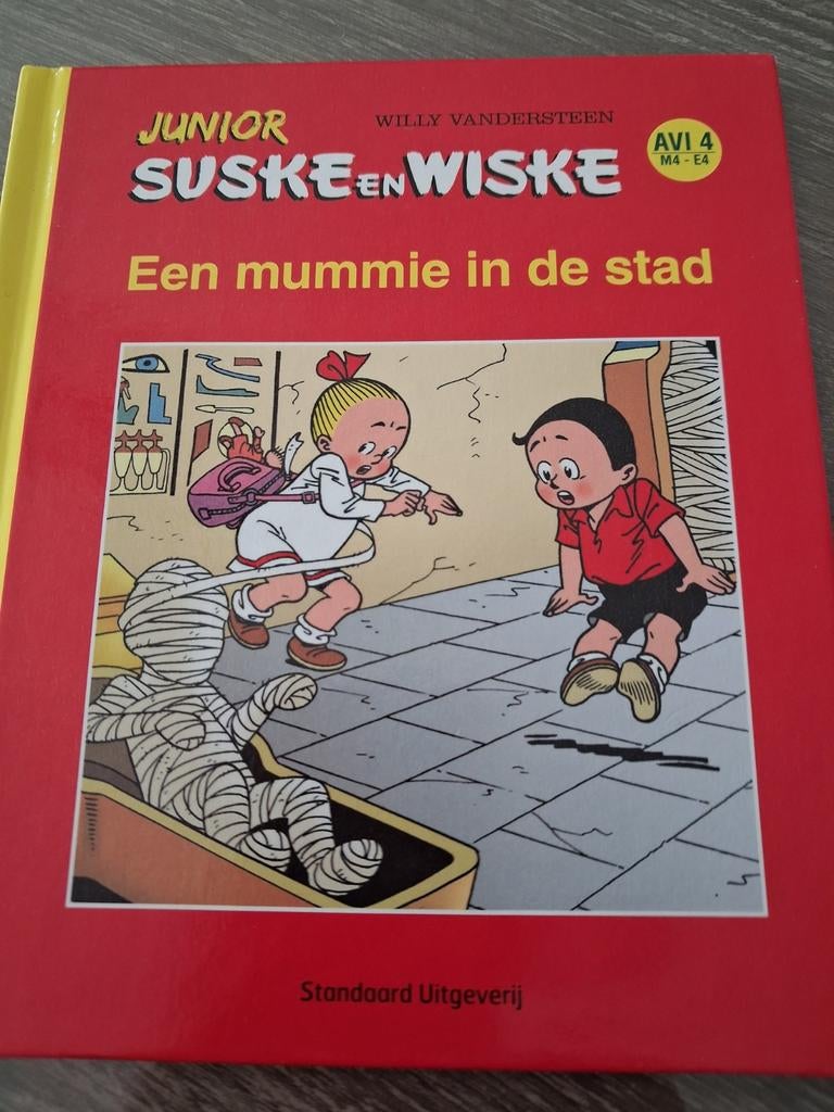 Boek Suske en Wiske junior: Een mummie in de stad. Avi 4, Enlèvement ou Envoi, Utilisé