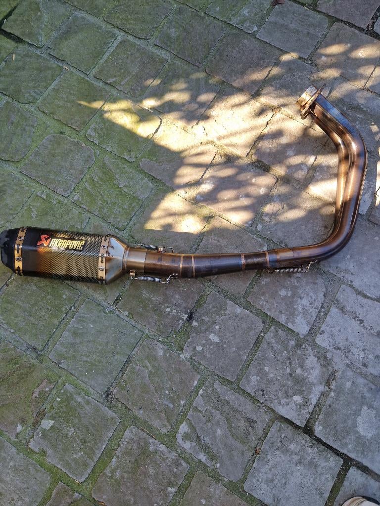 Motor uitlaat, Motoren, Ophalen, Gebruikt