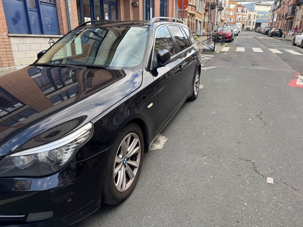 bmw 520 d €2500 gsm 0485546966, Autos, BMW, Euro 5, 5 portes, Diesel, Automatique