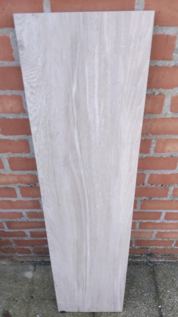 Dalles grés cérame effet bois 120x30x2 cm