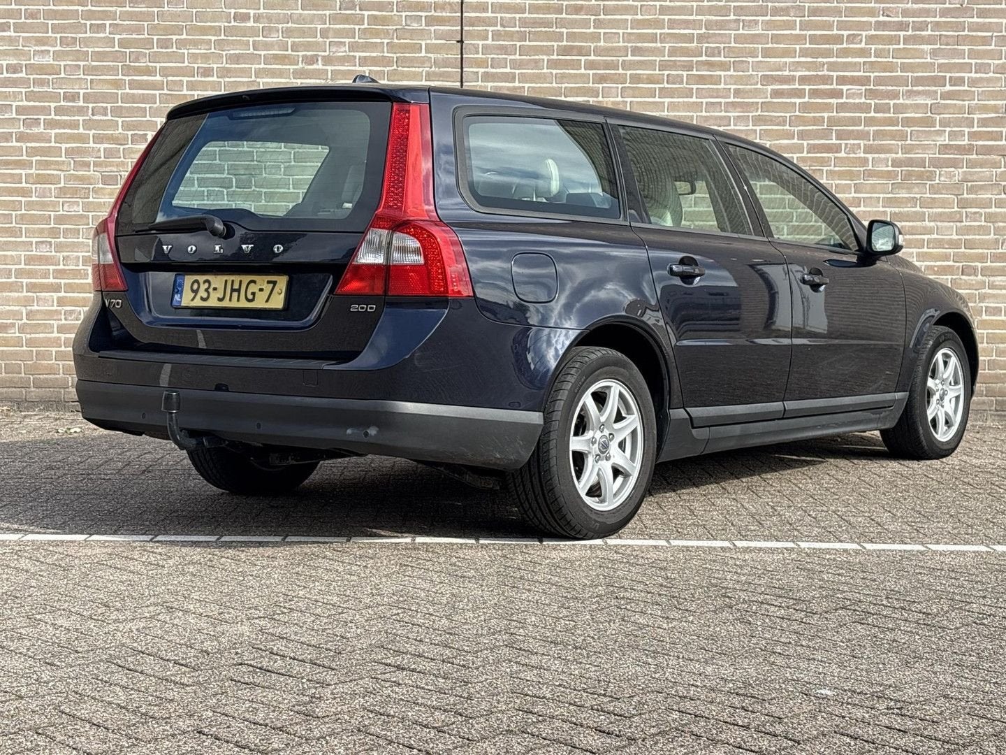 Volvo V70 2.0D | Leder | Climate | Cruise | PDC | Trekhaak |, Autos, Achat, Entreprise, Boîte manuelle, V70