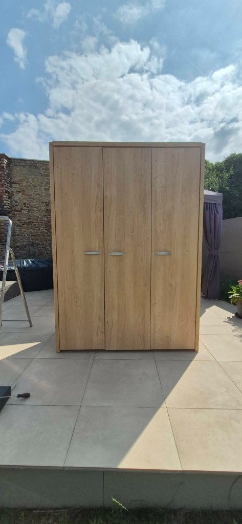 Chambre complète : lit+table de chevet +commode+garde robe, Enlèvement, Utilisé, Une personne