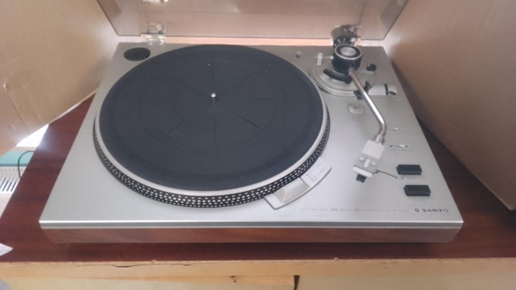 Prachtige platen speler nieuwe naald sanyo koopje, Enlèvement, Tourne-disque