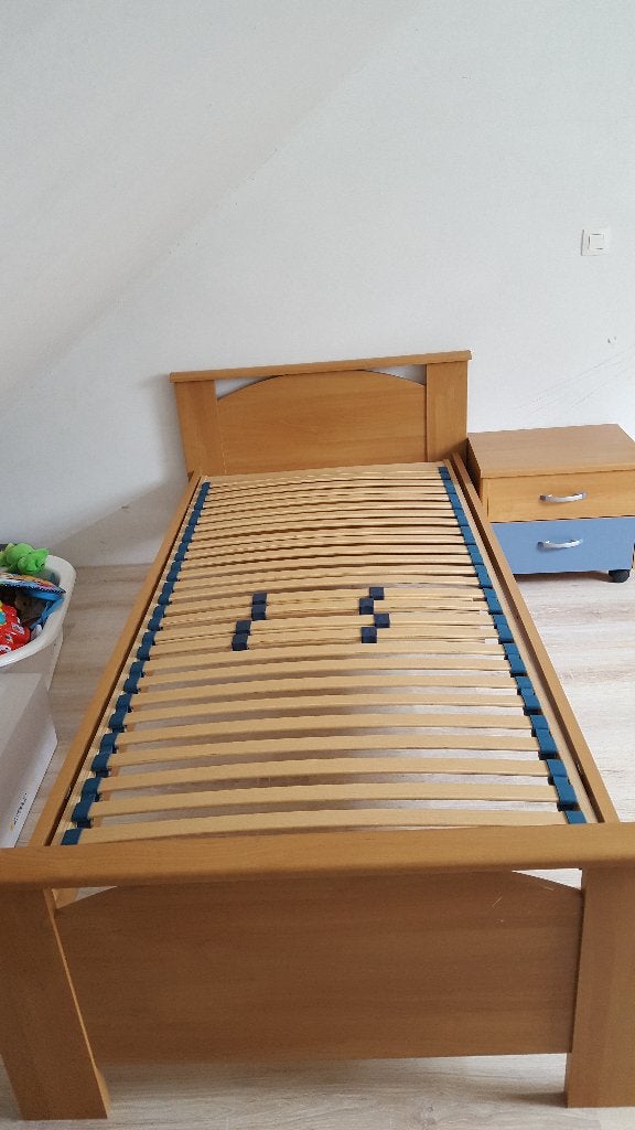 kinderslaapkamer Kinderbed + nachtkast + boekenkast, Kinderen en Baby's, Ophalen, Gebruikt