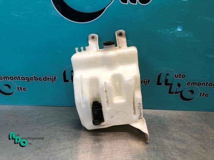 Expansievat van een Nissan Micra (Micra 03-), Gebruikt, -, -, Ophalen of Verzenden