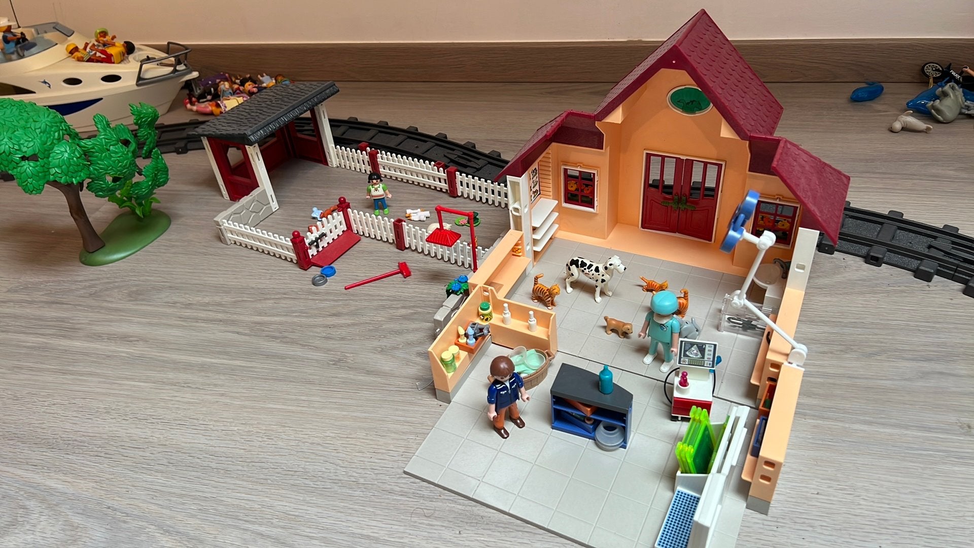 Dierenarts Playmobil, Ophalen, Zo goed als nieuw, Complete set, Gebouw