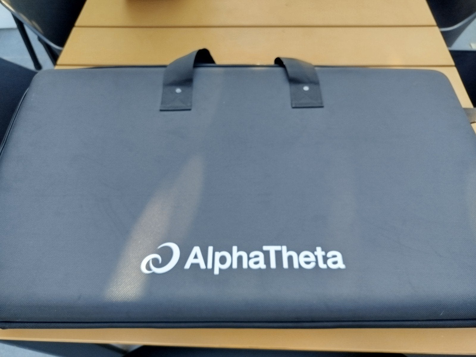 Draag tas Alphatheta, Ophalen