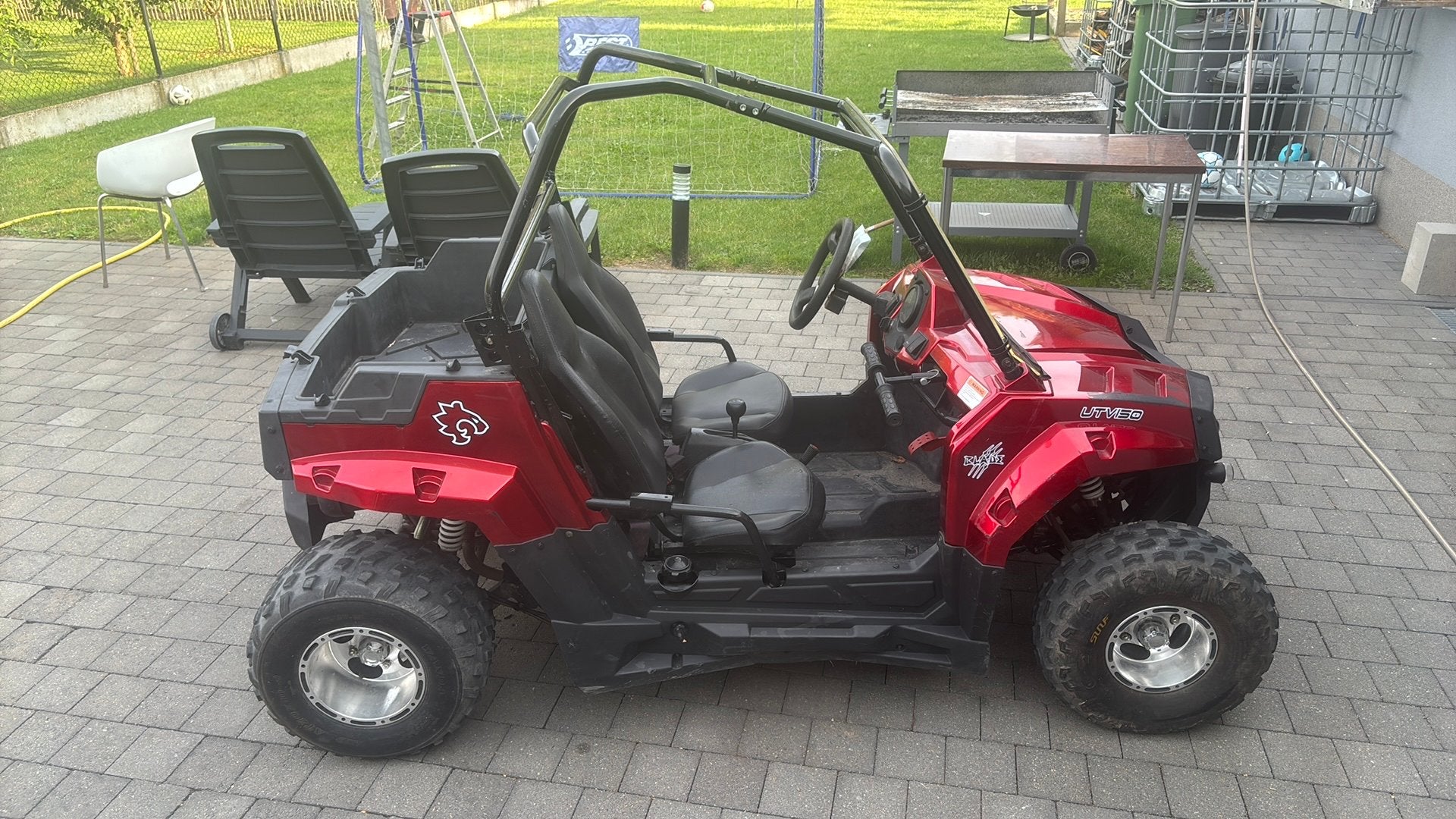 Buggy UTV150, Motos