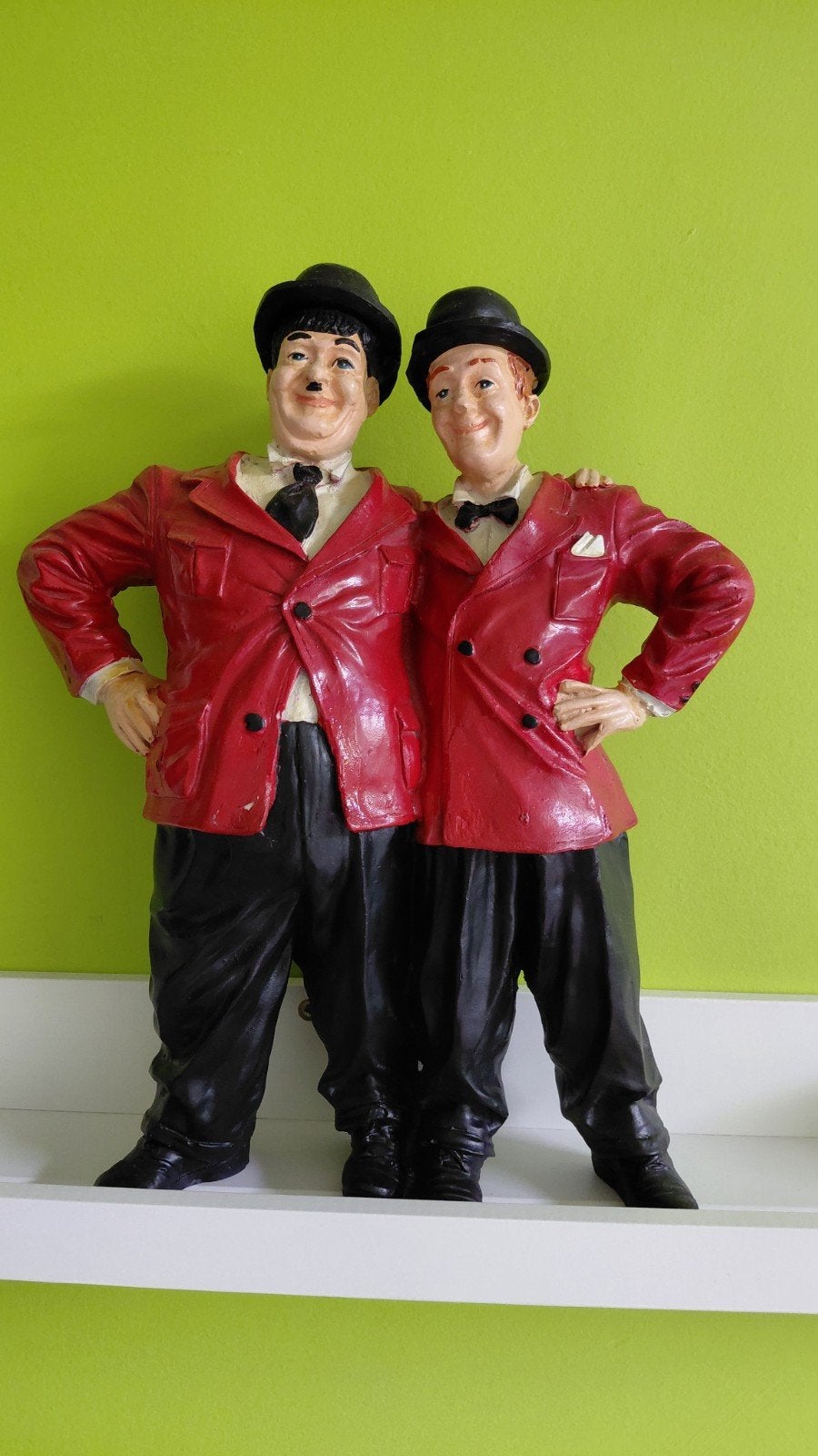 statue Laurel et Hardy 35 cm de haut, Collections, Enlèvement ou Envoi, Utilisé, Autres types