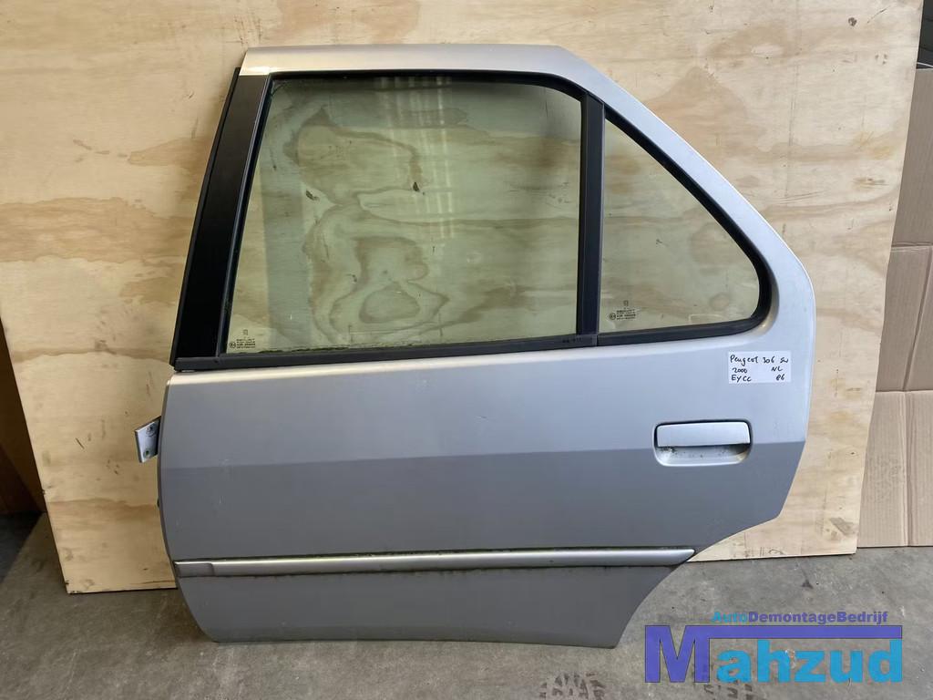 PEUGEOT 306 BREAK grijs links achter deur portier 1994-2002, Auto-onderdelen, Carrosserie, Deur, Peugeot, Achter, Links, Gebruikt
