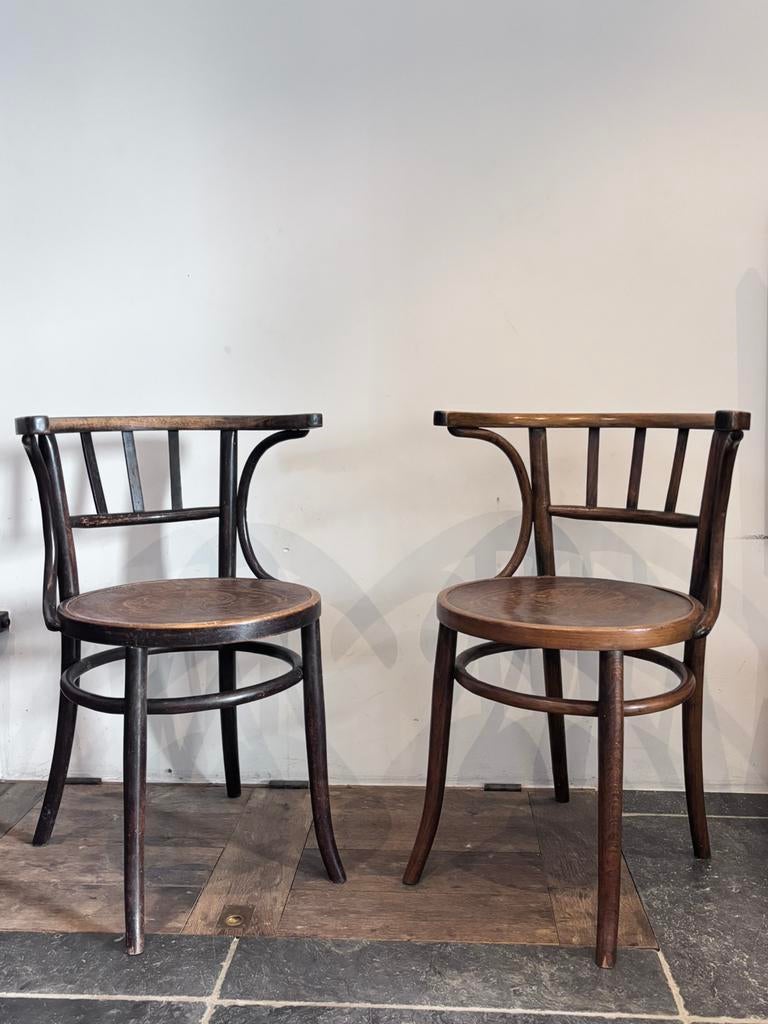 2 Thonet cafestoelen, Huis en Inrichting, Stoelen, Ophalen, Gebruikt, Twee, Thonet