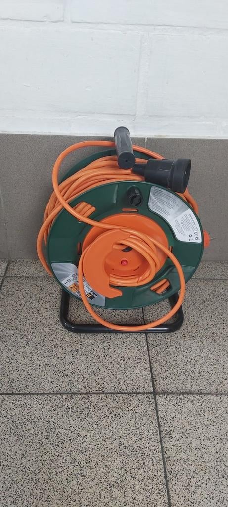 30 meter lange tuindraad, Ophalen
