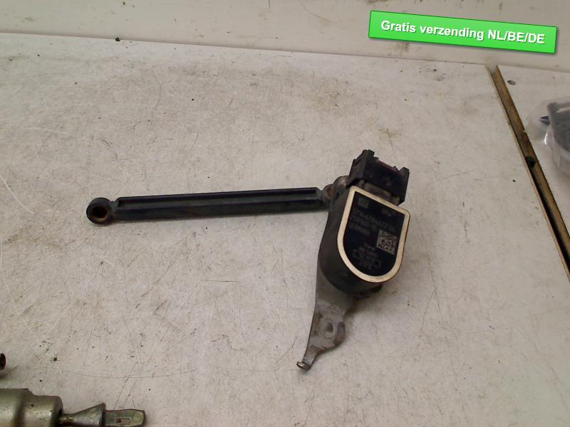 NIVEAU SENSOR BMW 1 serie (F20) (37146784072), Auto-onderdelen, Gebruikt, Dhr. R. de Gouw, Info@123Parts.nl, De Bloemendaal 21 21
5221 EB  'S HERTOGENBOSCH, NL