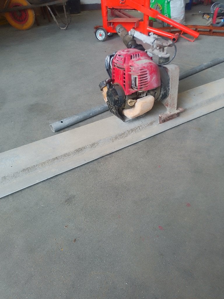 regle vibrante, Bricolage & Construction, Enlèvement, Utilisé