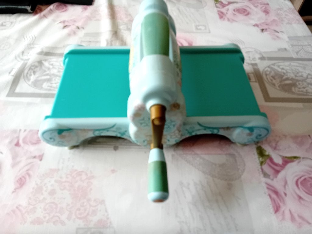 Scrap: „Sizzix” big shot in zeer goede staat, Hobby en Vrije tijd, Scrapbooking, Ophalen, Sizzix