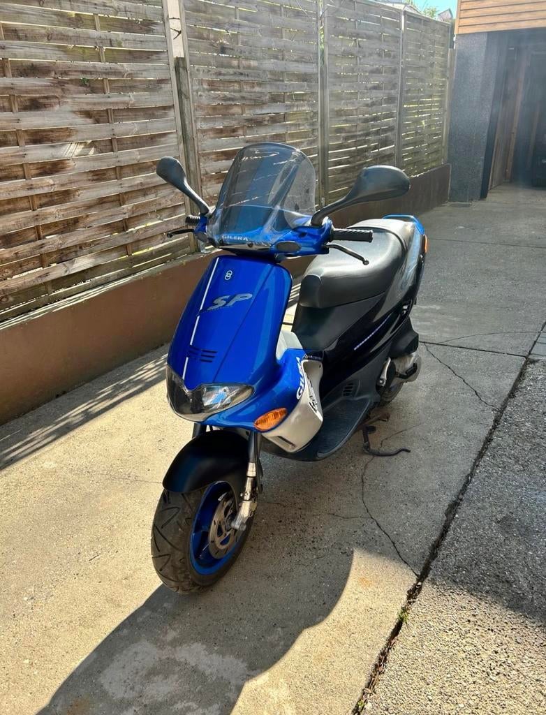 Gilera runner 50cc a klasse, Fietsen en Brommers, Scooters | Piaggio, Ophalen of Verzenden, Zo goed als nieuw