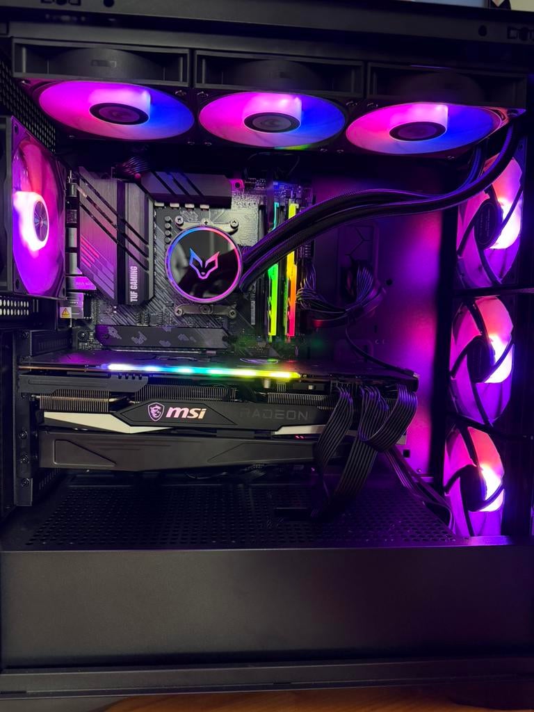 Ryzen 9 5900xt/RX 6900xt/RX 6900xt gaming-pc + gebogen, Ophalen, Zo goed als nieuw