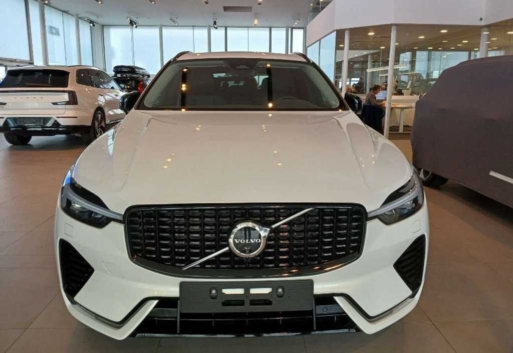 Volvo XC 60 Myld Hybrid Plus Dark valt nog steeds onder de g, Auto's, Volvo, Automaat, Dealer onderhouden, Wit, Te koop