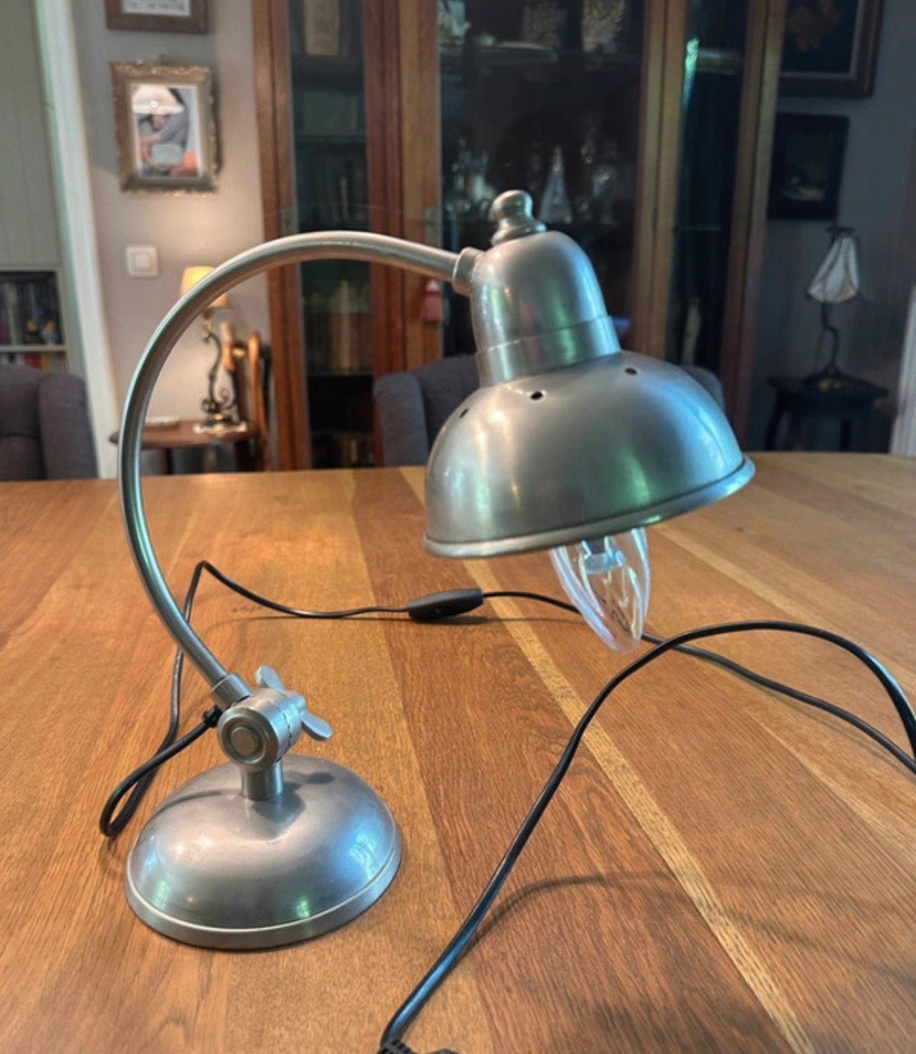 Mooie nieuwe bureaulamp of tafellamp, Huis en Inrichting, Bureaulamp, Nieuw, Ophalen of Verzenden, Metaal