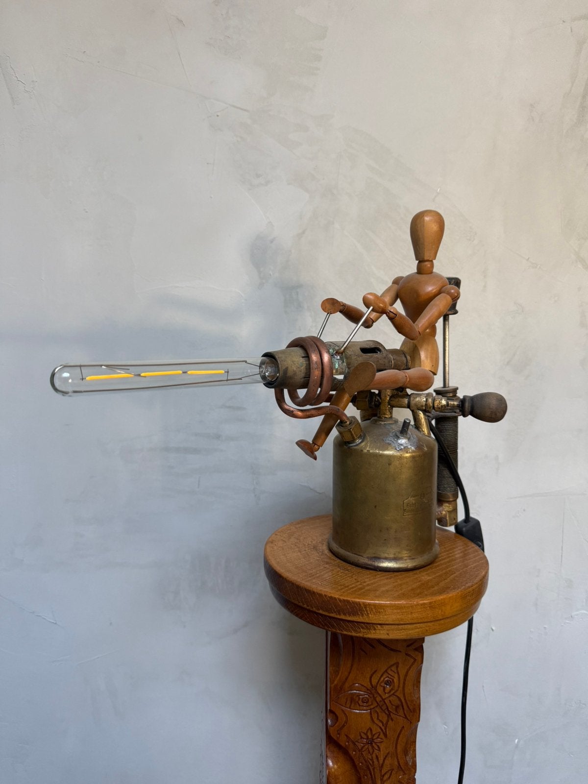 Handgemaakte industriële upcycling lamp, Ophalen