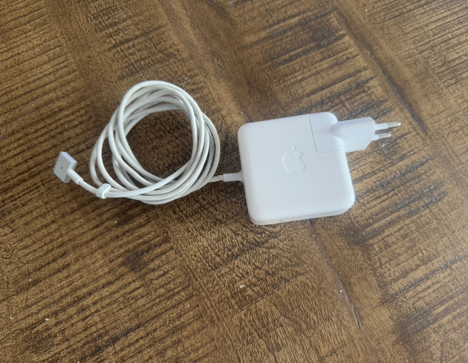 Apple Magsafe 2-adapter van 45 W, Computers en Software, Laptop-opladers, Ophalen of Verzenden, Gebruikt