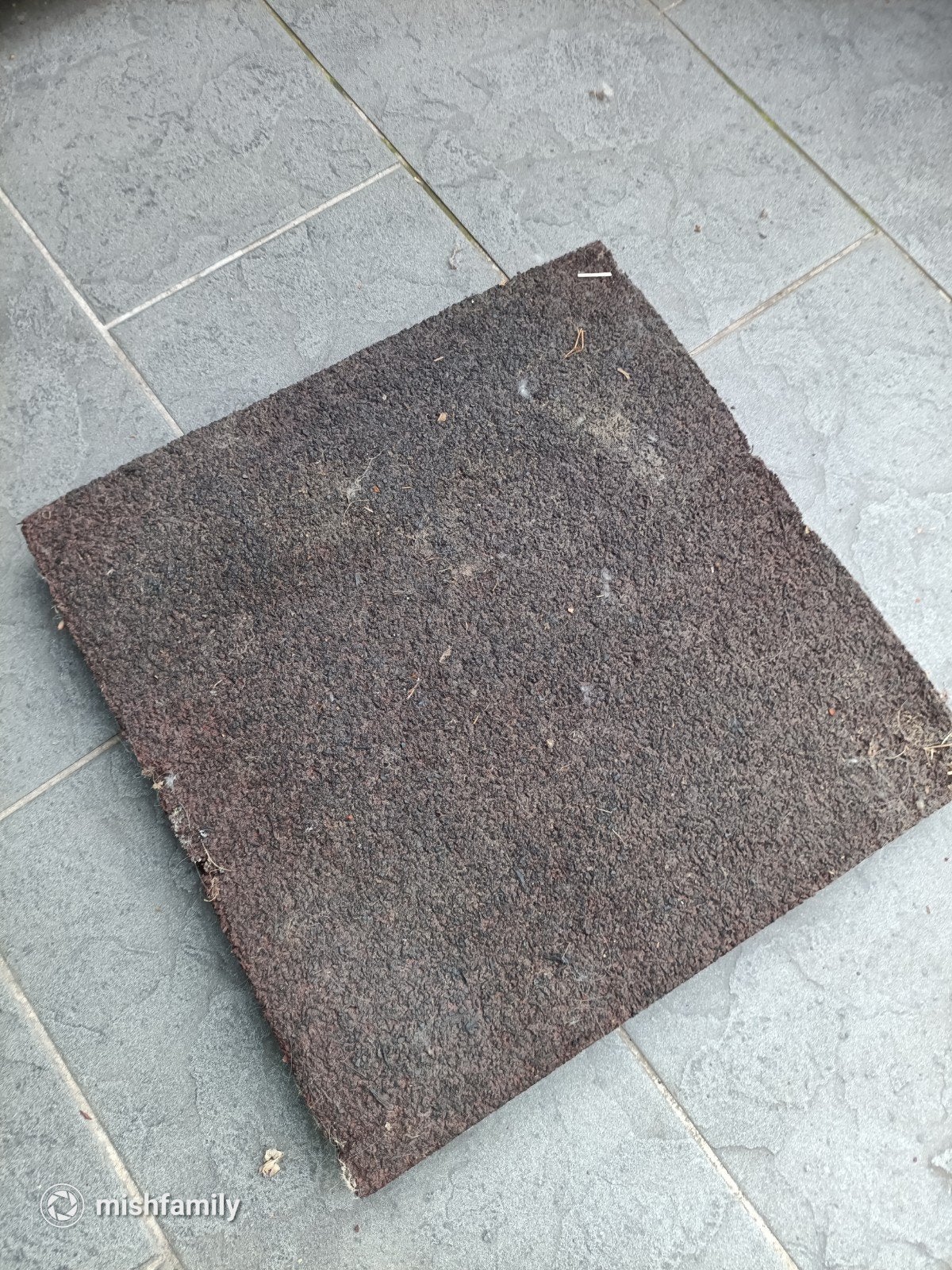Rubberen tegels 50cmx50cmx6.5cm (+-70stuks), Tuin en Terras, Deurmatten, Ophalen, Binnen