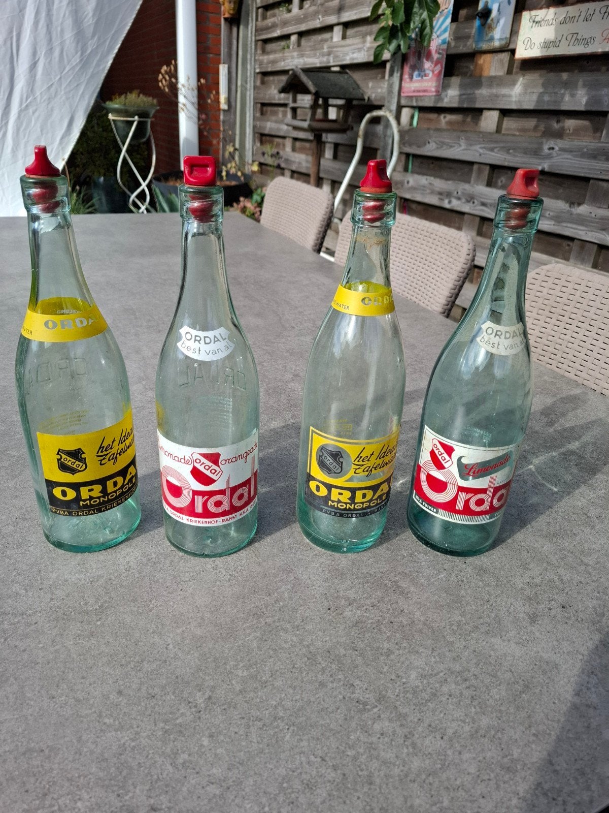 4  verschillende oude ordal flessen, Ophalen