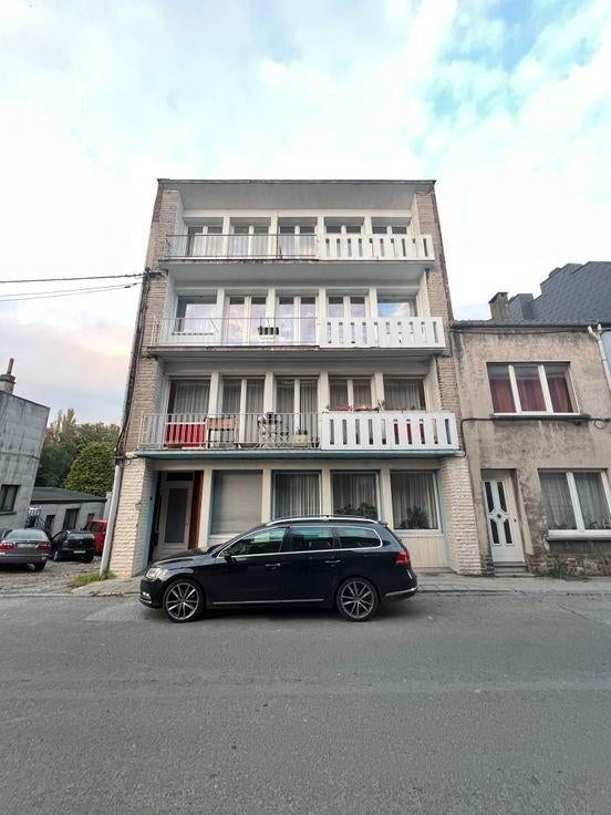 Appartement et garage de 120m² prêt à vivre Charleroi