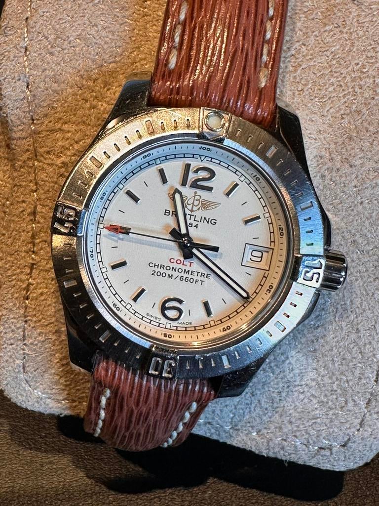 Breitling Colt Lady 2023, Bijoux, Sacs & Beauté, Montre-bracelet, Autres marques, Cuir, Enlèvement
