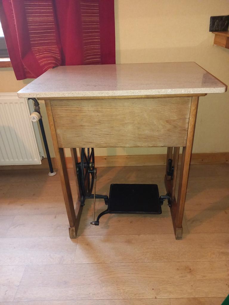 Table pied de machine à coudre + marbre, Enlèvement